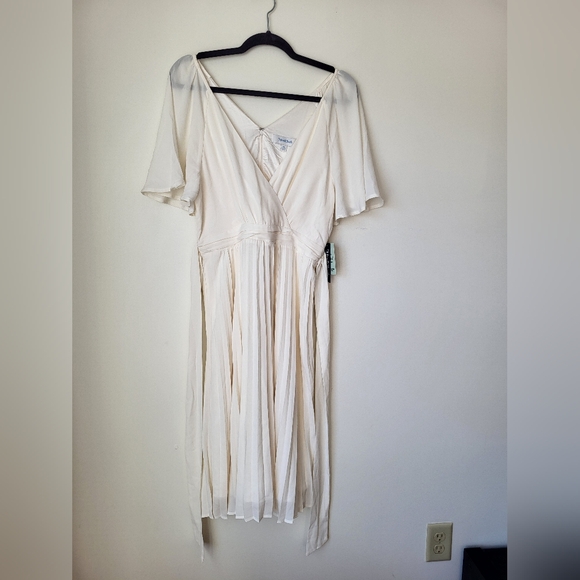 NEW Modcloth Elevated in Love Midi Dress - Picture 4 of 9